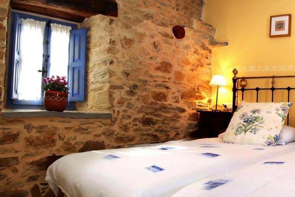 Casa Camarga Villa Santiago Millas Bagian luar foto